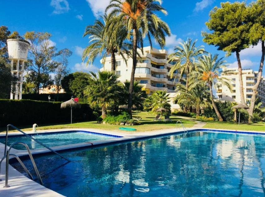 Habitacion Deluxe Con Bano Privado En Atalaya Apartagolf, Estepona Dış mekan fotoğraf