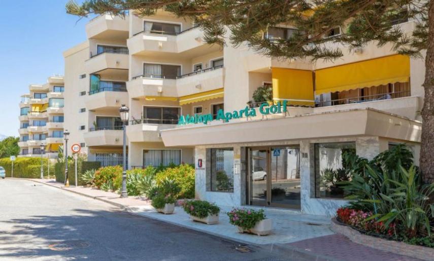 Habitacion Deluxe Con Bano Privado En Atalaya Apartagolf, Estepona Dış mekan fotoğraf