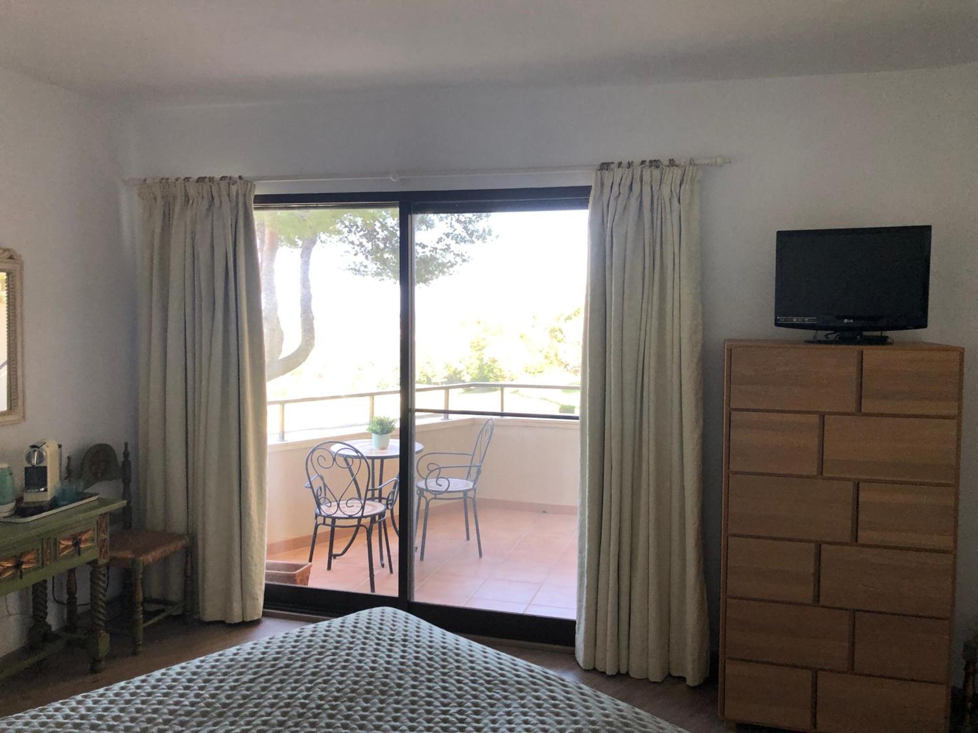 Habitacion Deluxe Con Bano Privado En Atalaya Apartagolf, Estepona Dış mekan fotoğraf